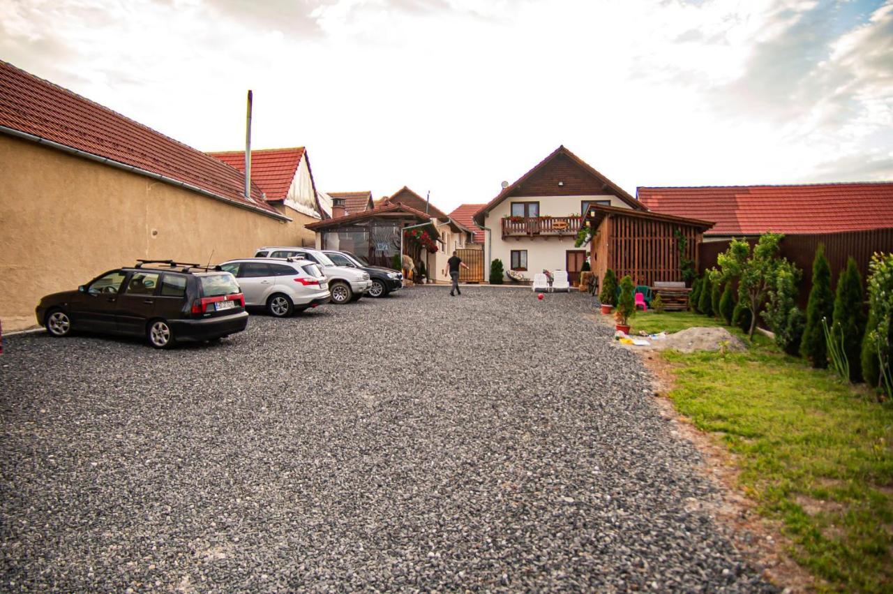 Hotel Casa Iancu à Jina Extérieur photo