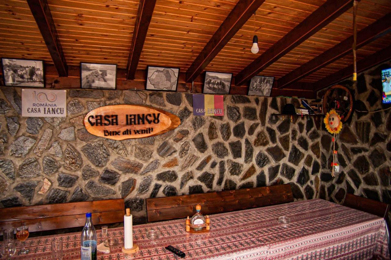 Hotel Casa Iancu à Jina Extérieur photo